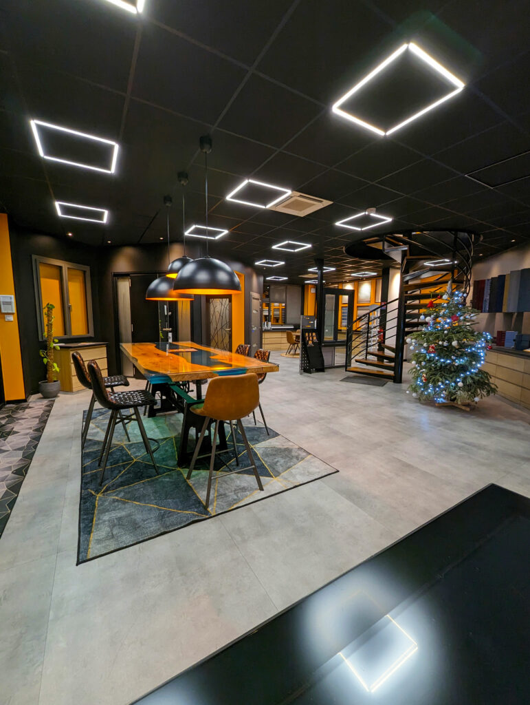 agence fenêtres Courtry 77 showroom RENOSTYLES